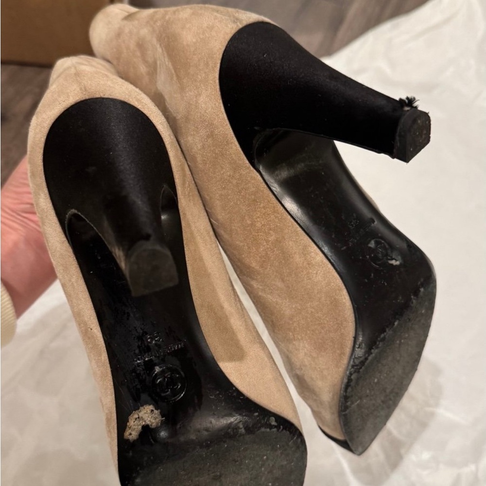 CHANEL Suede Beige and Black Ankle Booties - Picture 7 of 8